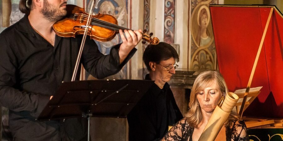 Giorgio Tosi violino, Marco Montanelli clavicembalo, Annamaria Barbaglia dulciana
